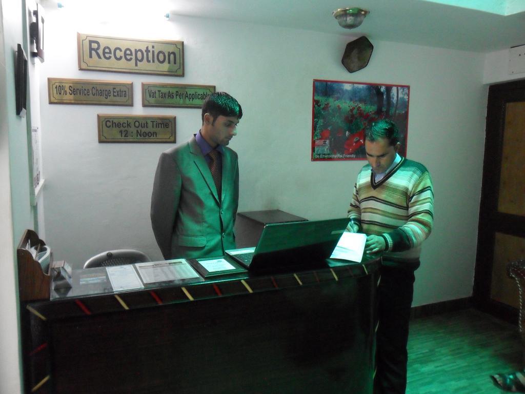 Hamdard Resort Pahalgam Ruang foto